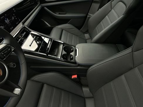 New 2026 Porsche Panamera GTS image 17