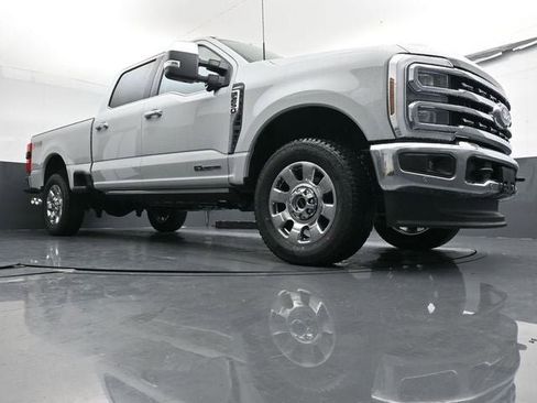 New 2026 Ford F250 Lariat w/ Lariat Ultimate Package image 24