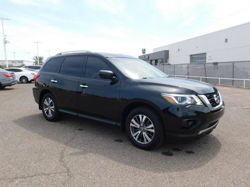 Used 2019 Nissan Pathfinder S AWD/4WD image 6