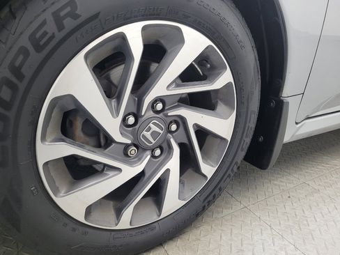 Used 2018 Honda Civic EX image 31