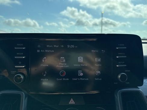 Used 2023 Kia Sorento LX image 19