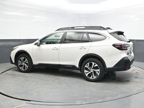 Used 2020 Subaru Outback Limited AWD/4WD image 4