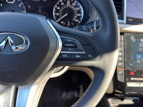 Used 2019 INFINITI QX50 Luxe w/ Navigation Package image 18