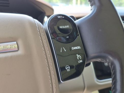 Used 2019 Land Rover Range Rover HSE AWD/4WD image 20