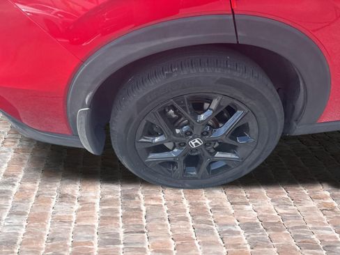 Used 2023 Honda HR-V Sport image 7