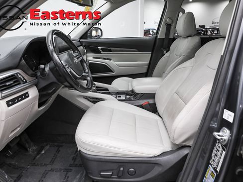 Used 2021 Kia Telluride EX w/ EX Premium Package image 14