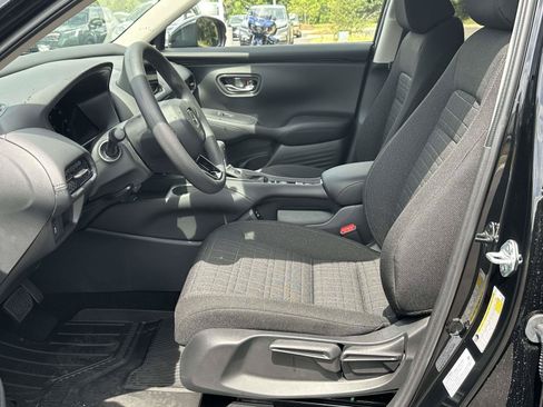 New 2027 Honda HR-V LX image 4
