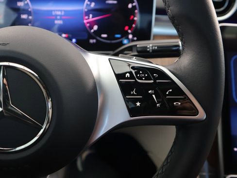 Certified 2025 Mercedes-Benz C 300 Sedan image 12