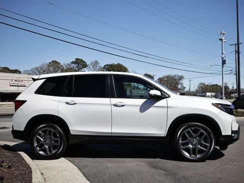 Used 2023 Honda Passport EX-L image 9