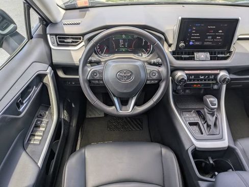 Used 2025 Toyota RAV4 XLE Premium FWD image 17