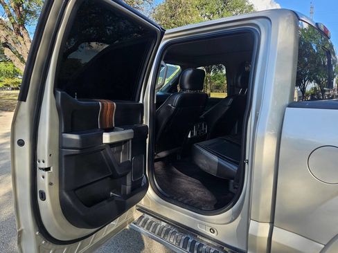Used 2017 Ford F150 Lariat w/ Equipment Group 502A Luxury image 19
