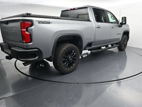 Used 2025 Chevrolet Silverado 2500 LT w/ Trail Boss Package AWD/4WD image 8