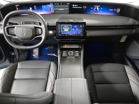 New 2026 Lincoln Nautilus Premier AWD/4WD image 14