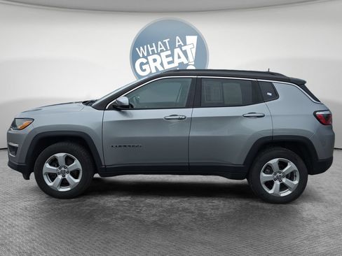 Used 2020 Jeep Compass Latitude w/ Cold Weather Group AWD/4WD image 7