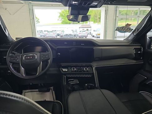 Certified 2023 GMC Sierra 1500 AT4X w/ AT4X AEV Edition AWD/4WD image 11