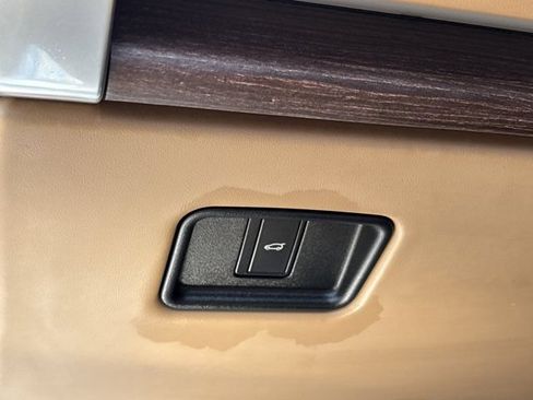 Used 2023 Land Rover Range Rover SE AWD/4WD image 27