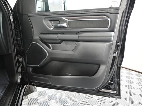 Used 2026 RAM 1500 Laramie AWD/4WD image 13