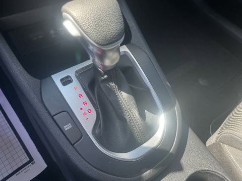 Used 2019 Kia Forte LXS image 18