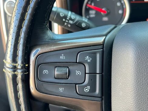 Used 2021 Chevrolet Silverado 1500 High Country w/ Technology Package AWD/4WD image 15