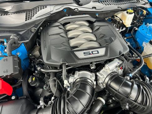 Used 2025 Ford Mustang GT RWD image 31