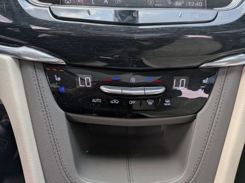 Used 2021 Cadillac XT6 Premium Luxury FWD image 20