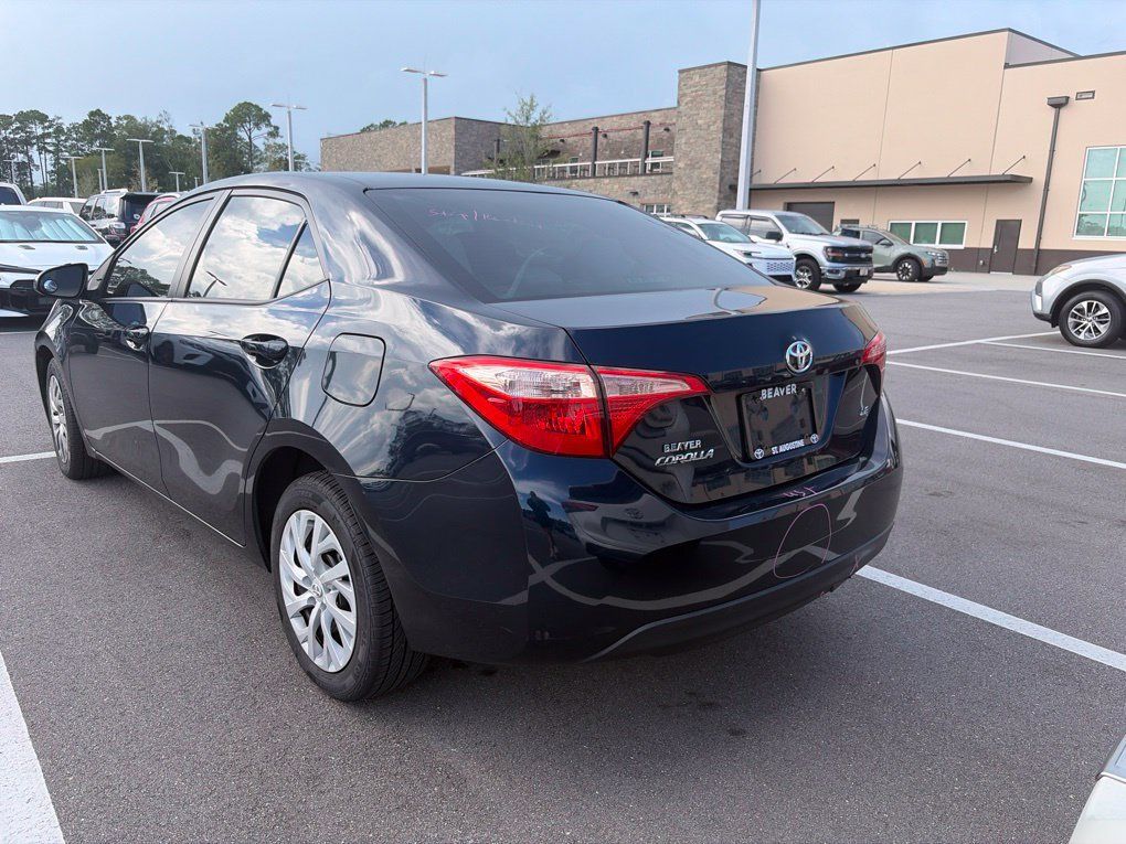 Used 2019 Toyota Corolla LE FWD image 3