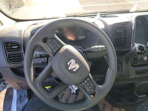 Used 2025 RAM ProMaster 3500 w/ Premium Convenience Group FWD image 8