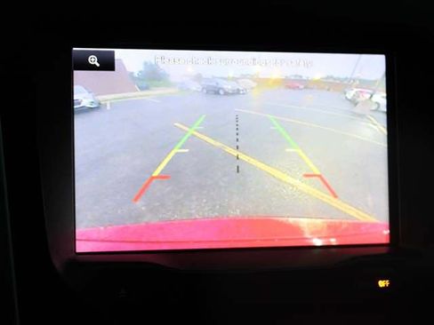 Used 2015 Ford Explorer XLT w/ Equipment Group 202A AWD/4WD image 11