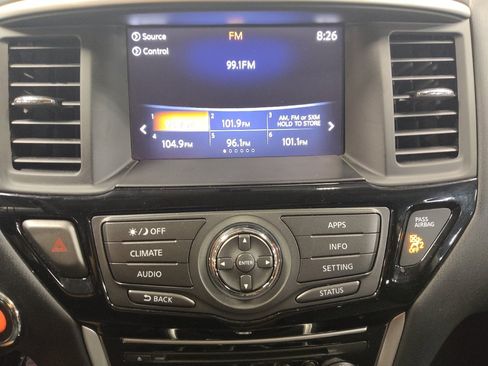 Used 2020 Nissan Pathfinder S FWD image 25