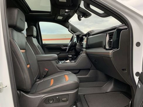 Used 2024 GMC Sierra 1500 AT4 w/ Technology Package image 37