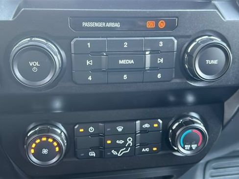 Used 2022 Ford F350 XLT w/ XLT Value Package AWD/4WD image 37