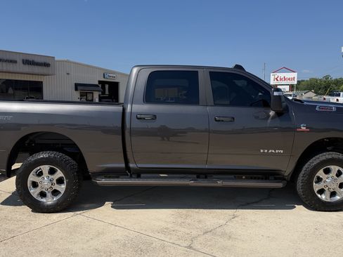 Used 2024 RAM 2500 Big Horn w/ Sport Appearance Package AWD/4WD image 14
