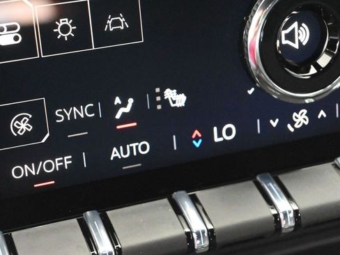 New 2025 GMC Acadia Elevation image 26