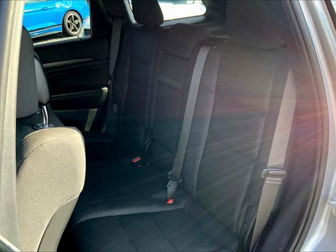 Used 2021 Jeep Grand Cherokee Laredo RWD image 20