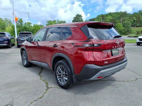 Used 2023 Nissan Rogue S AWD/4WD image 3