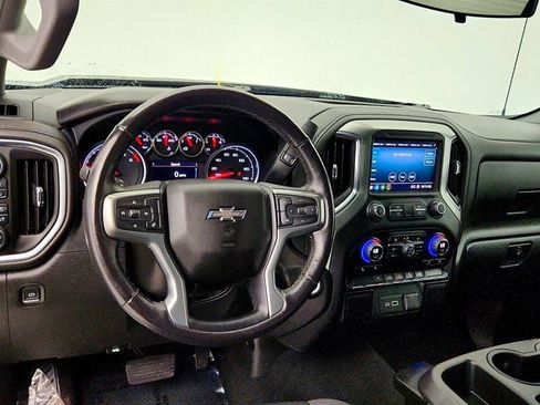 Used 2022 Chevrolet Silverado 1500 RST AWD/4WD image 12
