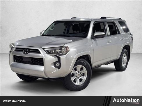 Used 2022 Toyota 4Runner SR5 image 1