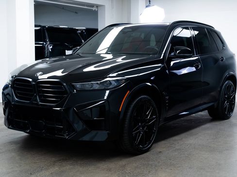 Used 2026 BMW X5 M Competition w/ Executive Package AWD/4WD image 3
