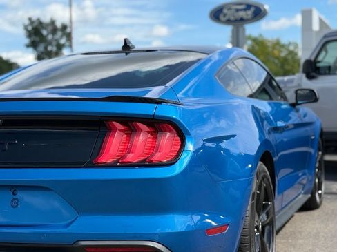 Used 2021 Ford Mustang GT RWD image 30