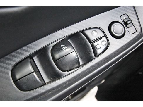 Used 2025 Nissan Sentra SV w/ All-Weather Package FWD image 21