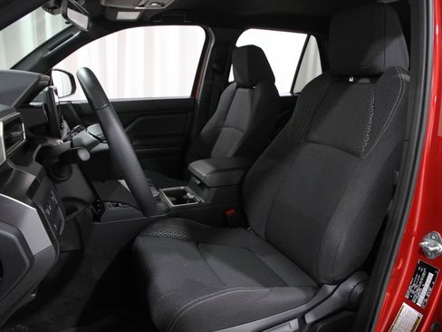 Used 2025 Toyota 4Runner SR5 image 5