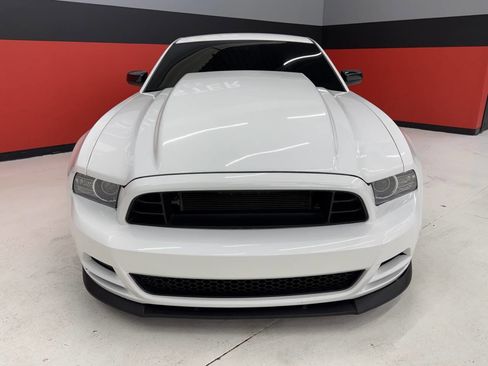 Used 2013 Ford Mustang GT Premium w/ Comfort Pkg image 3