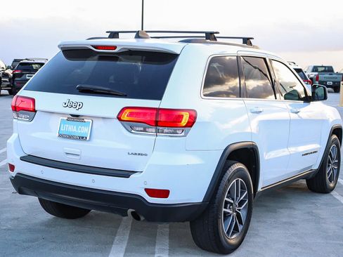 Used 2019 Jeep Grand Cherokee Laredo w/ Laredo X Package image 6