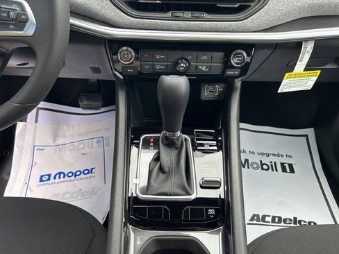 New 2025 Jeep Compass Sport image 23