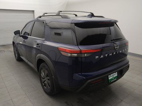 Used 2022 Nissan Pathfinder SV FWD image 5