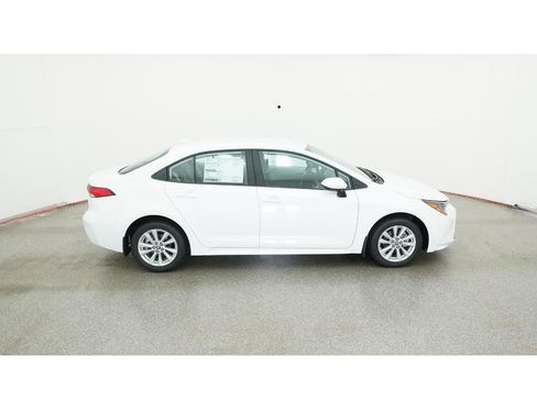 New 2026 Toyota Corolla LE FWD image 11