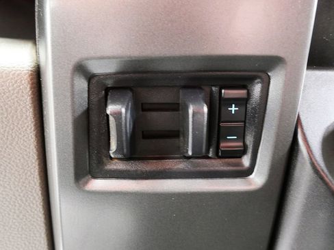 Used 2020 Ford F250 XLT image 32