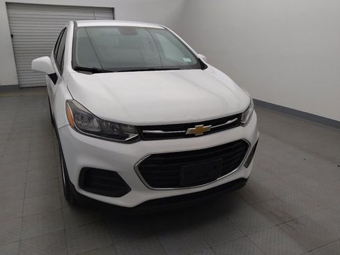 Used 2021 Chevrolet Trax LS w/ Tint and Cruise Package image 14