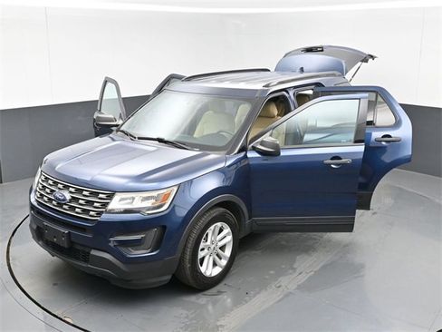 Used 2017 Ford Explorer Base image 51