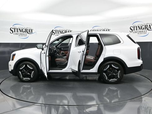 Used 2023 Kia Telluride EX FWD image 37